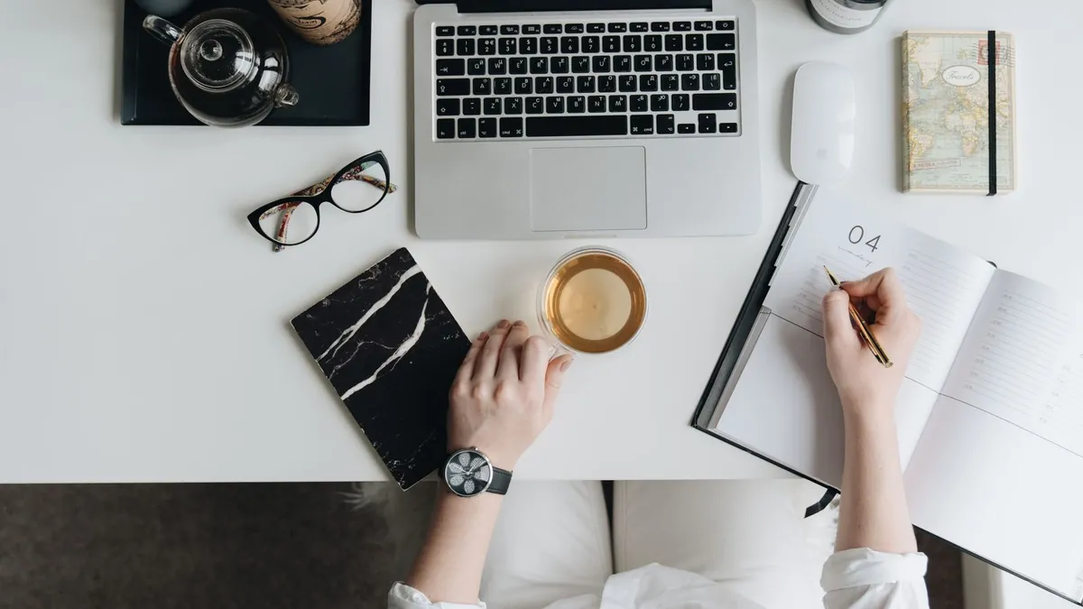 90-Day AI SEO Content Plan for Solo Founders
